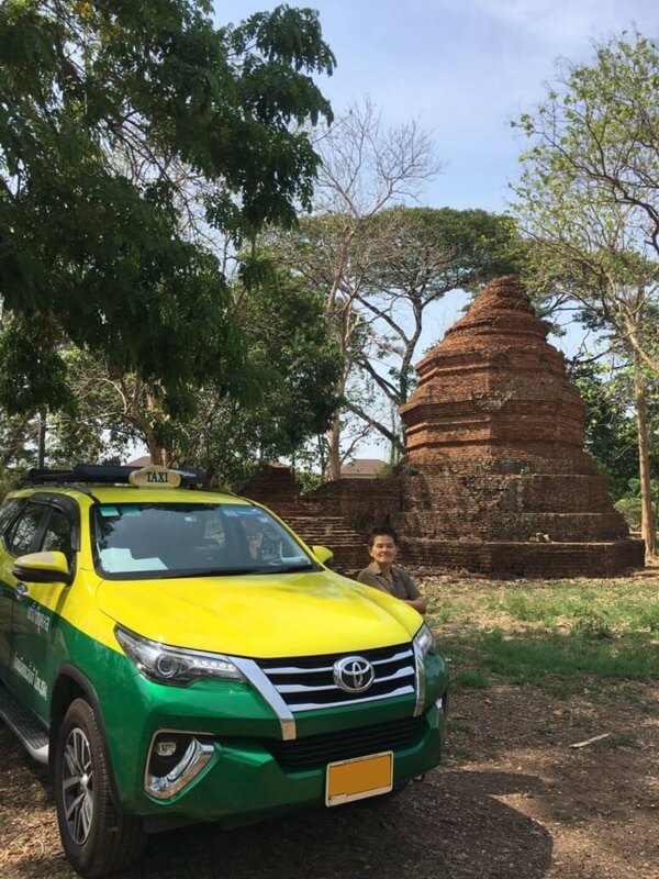 Taxi to Chai Nat